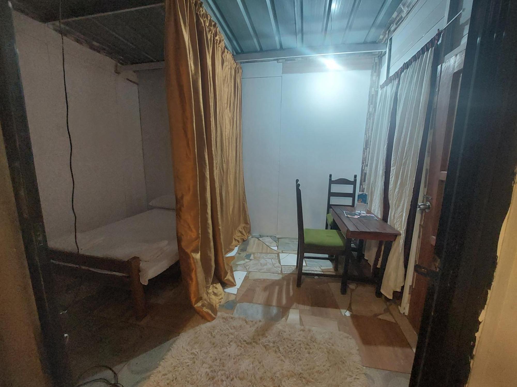 Larmar Bed And Breakfast Puerto Princesa Buitenkant foto
