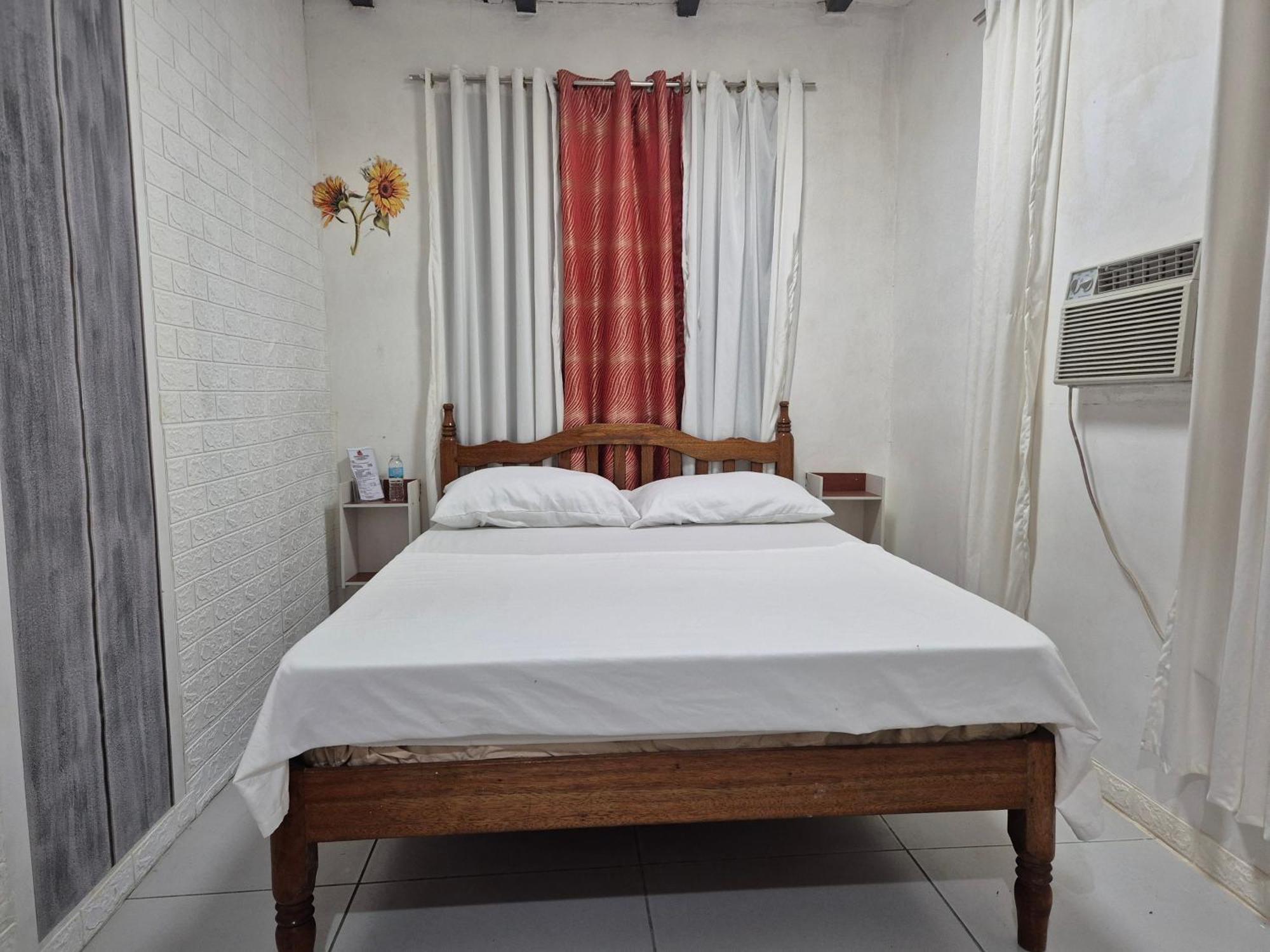 Larmar Bed And Breakfast Puerto Princesa Buitenkant foto