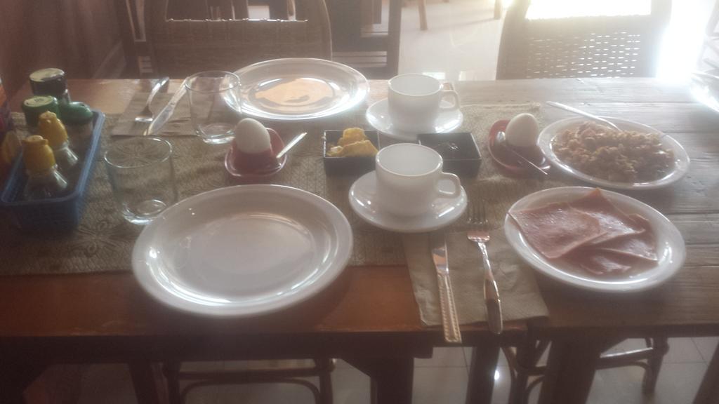 Larmar Bed And Breakfast Puerto Princesa Buitenkant foto