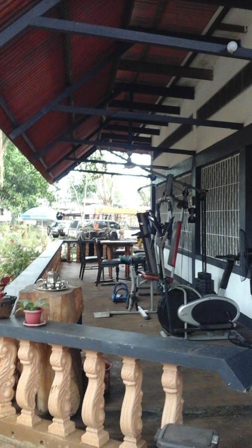Larmar Bed And Breakfast Puerto Princesa Buitenkant foto